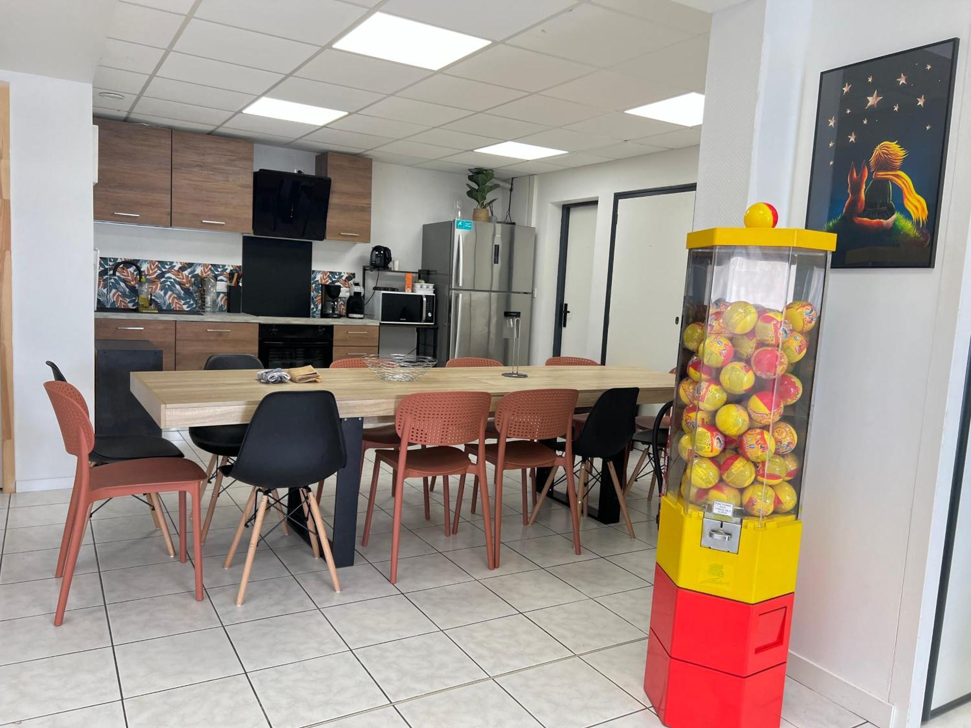 Le Grand Penon ~ Logement Spacieux A 6 Min Du Parc Saint-Georges-les-Baillargeaux Esterno foto